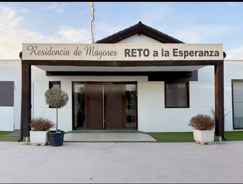 Un postre con cariño: donación a la Residencia RETO a la Esperanza